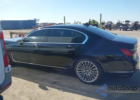 2020 BMW 740I xDrive из США, поврежденный, VIN WBA7T4C06LCD44640